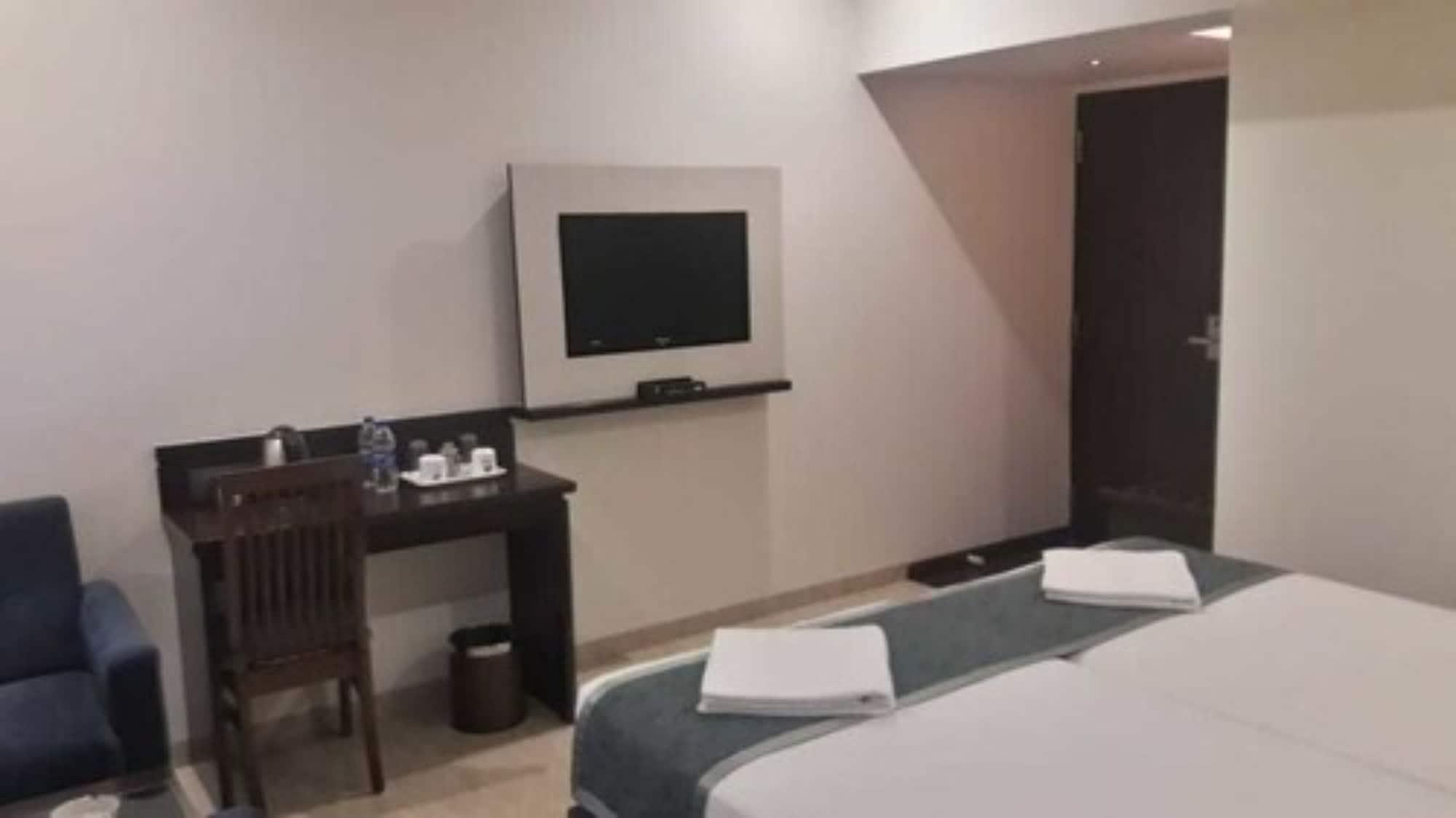 Hotel Le Grande Mumbai  Buitenkant foto
